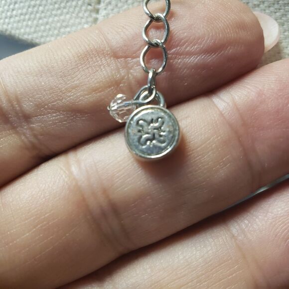 Vintage Simply Vera Wang Silver Tone Cut Crystal & Resin Statement 17" Necklace - Picture 3 of 16